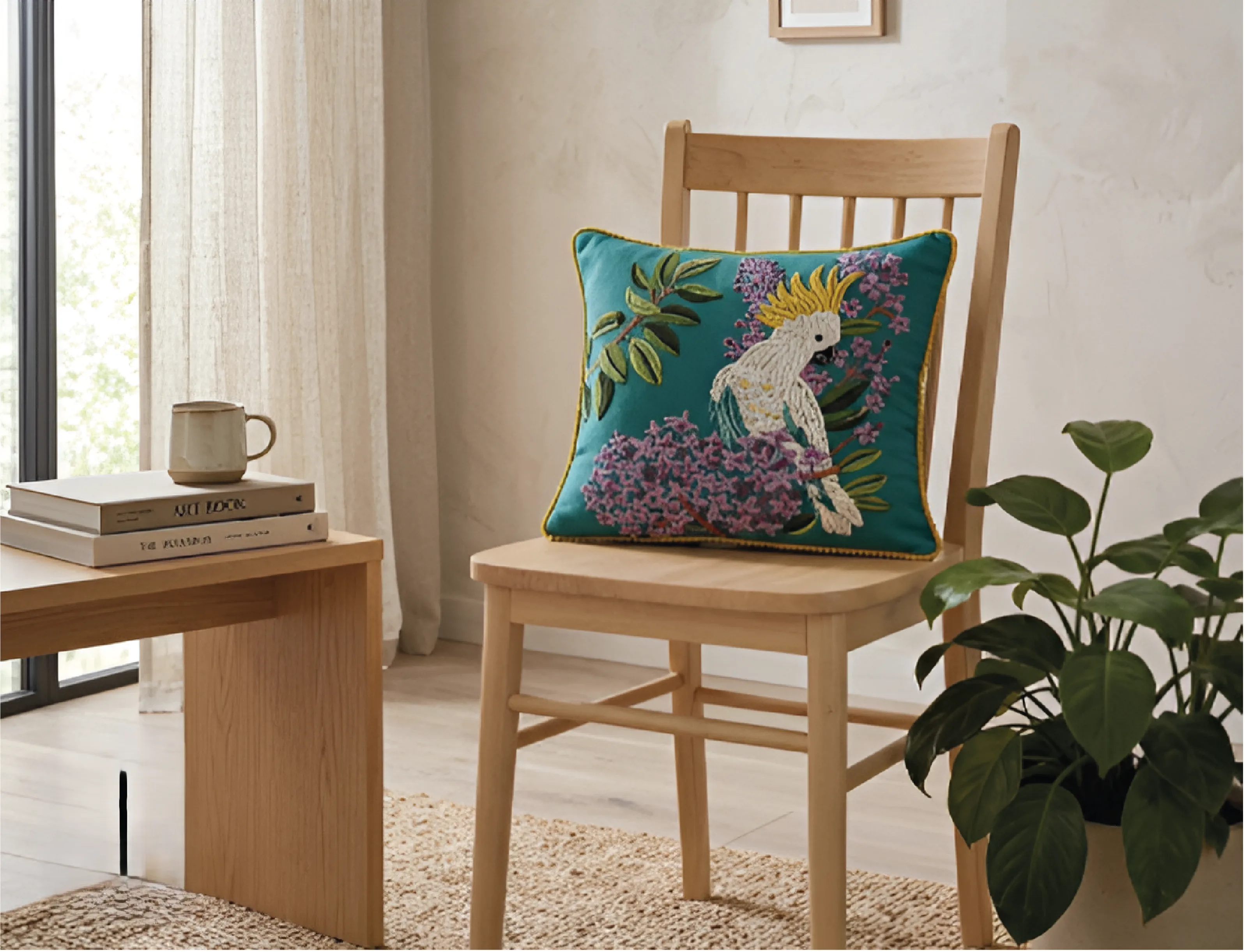 Golden Crest Cushion